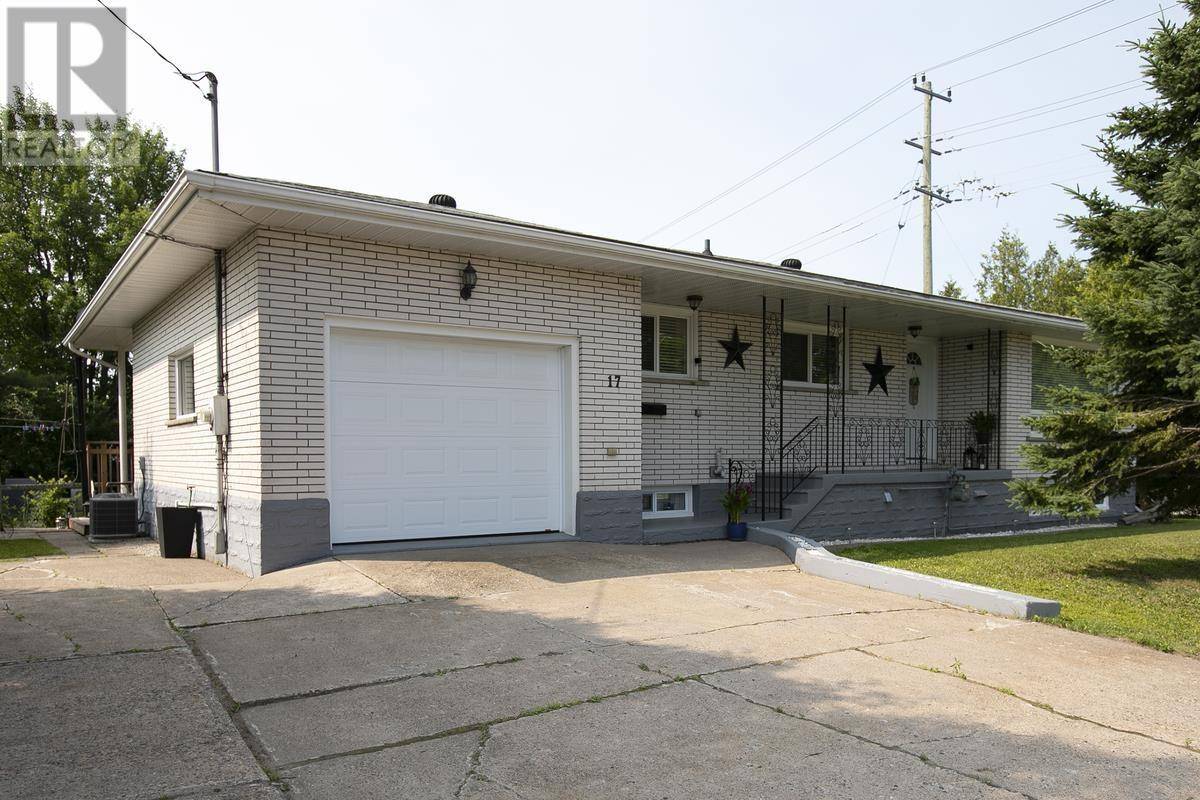 Sault Ste. Marie, ON P6B3W2,17 Wawanosh AVE