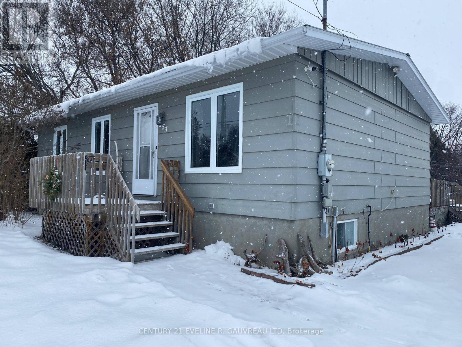 Temiskaming Shores (haileybury), ON P0J1K0,253 LITTLE STREET