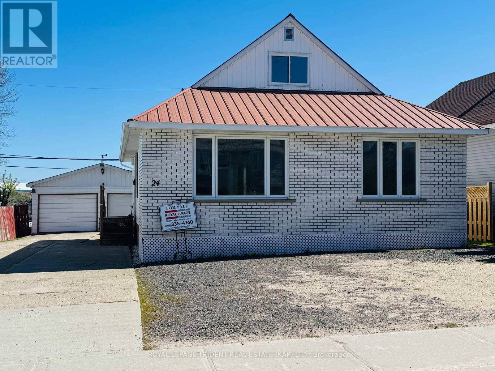 Kapuskasing, ON P5N2A8,24 CEDAR STREET