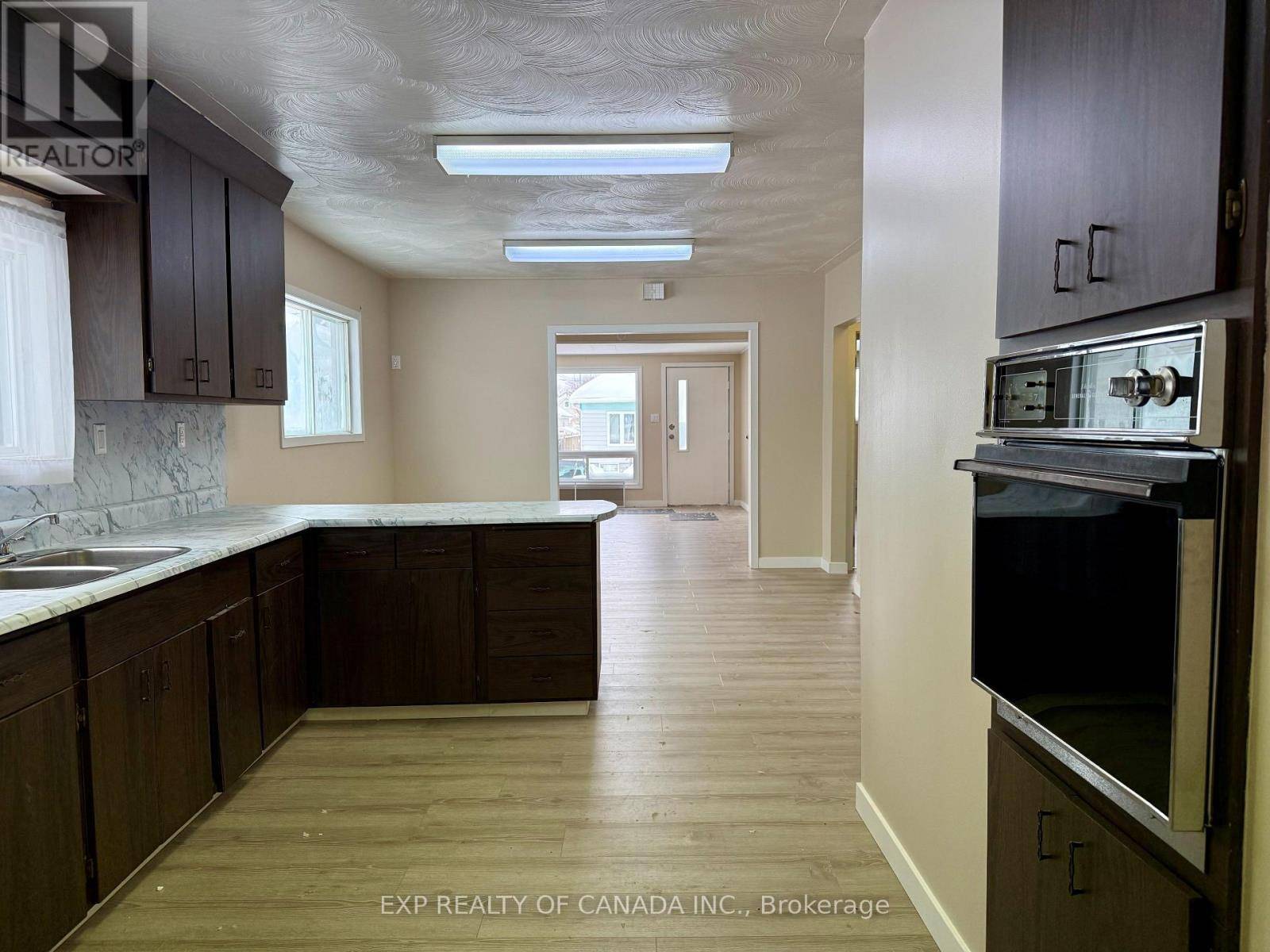 Timmins (ts - Se), ON P4N1Z5,343 MAPLE STREET S