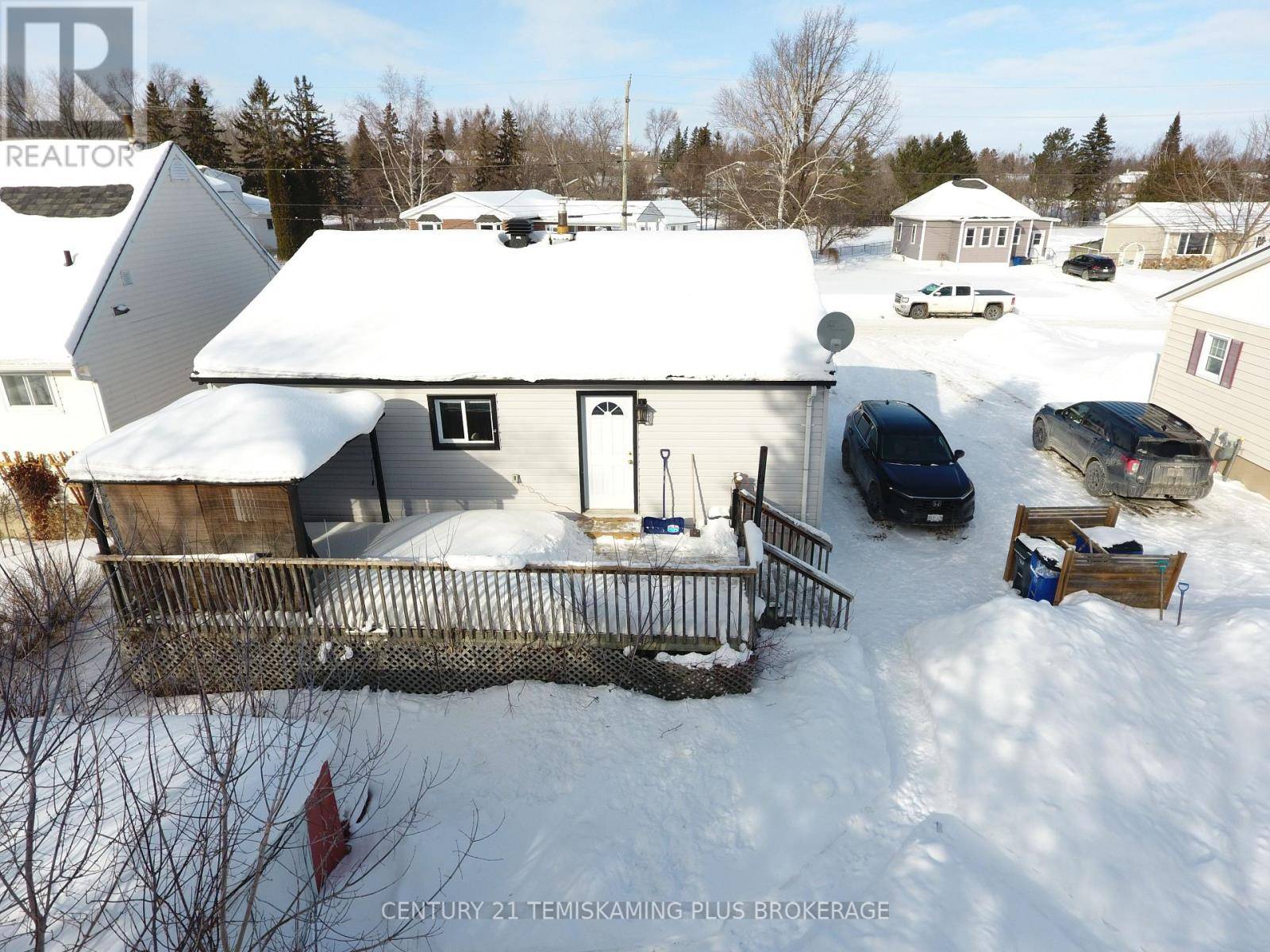 Temiskaming Shores (new Liskeard), ON P0J1P0,176 MONTGOMERY AVENUE