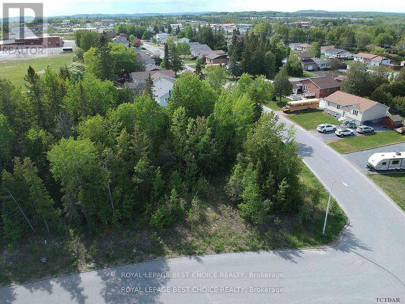 Temiskaming Shores (new Liskeard), ON P0J1P0,184 SUMBLER CRESCENT