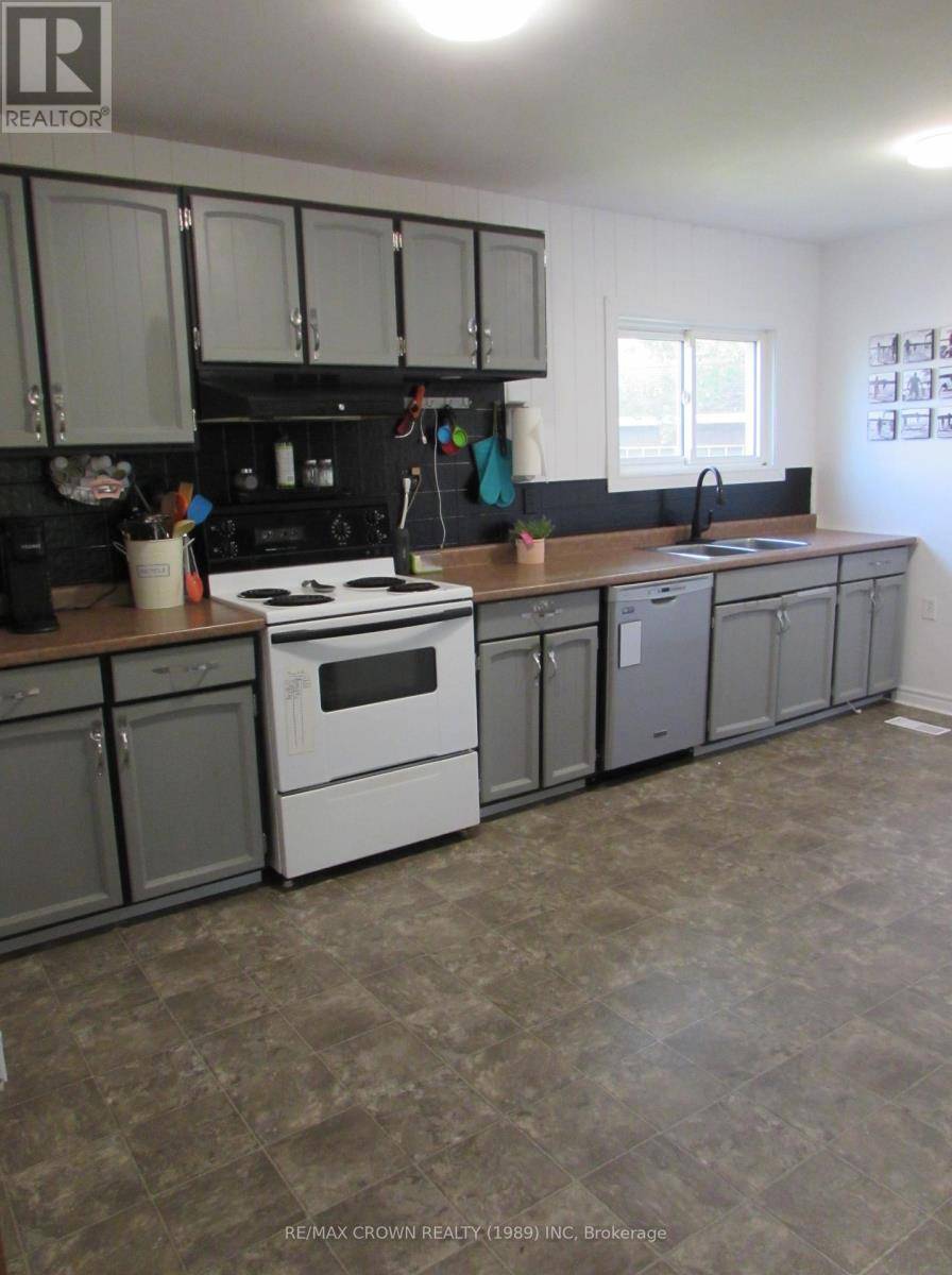 Kapuskasing, ON P5N2X8,130 MITCHELL ROAD