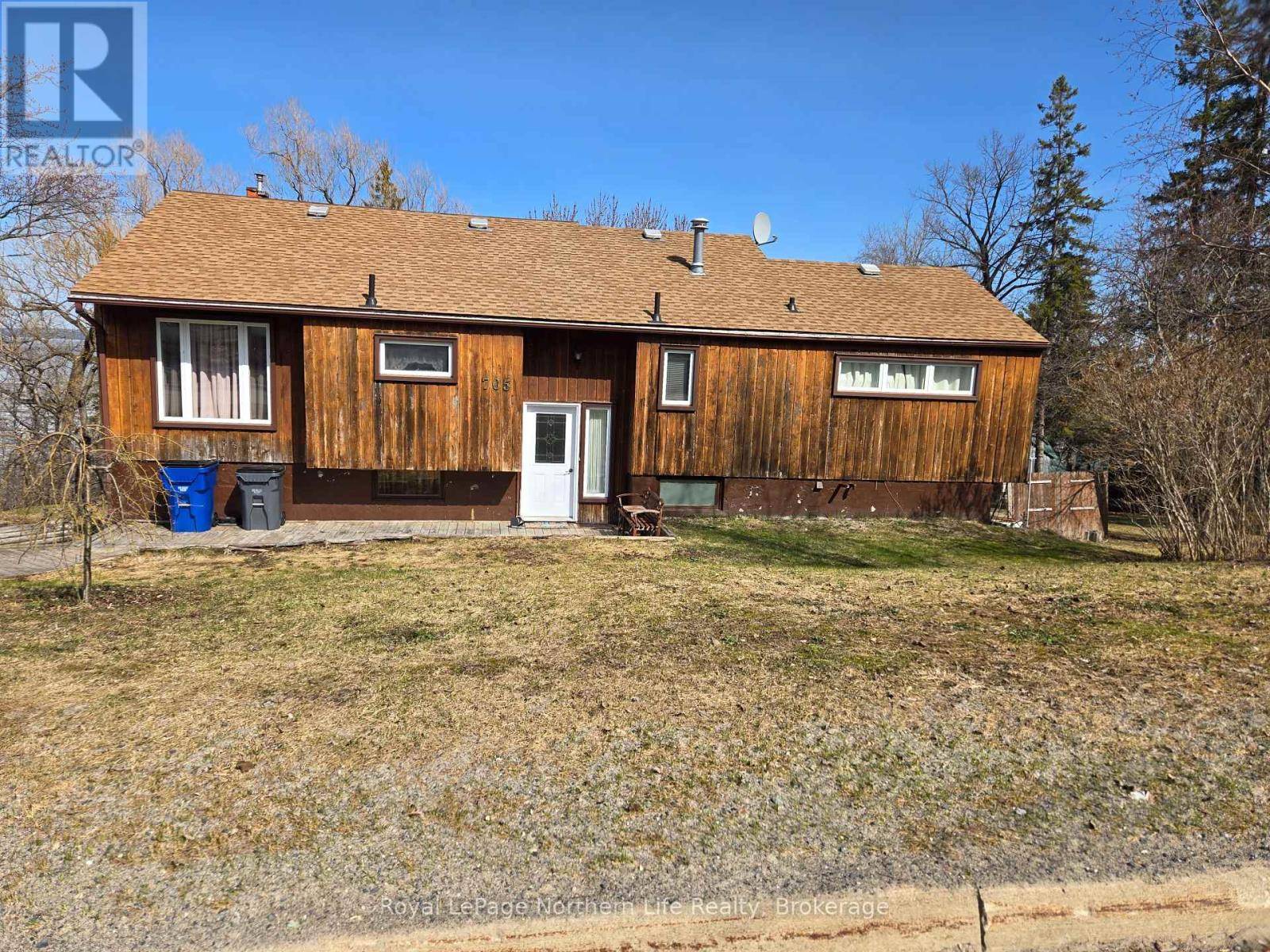 Temiskaming Shores (haileybury), ON P0J1K0,705 RORKE AVENUE