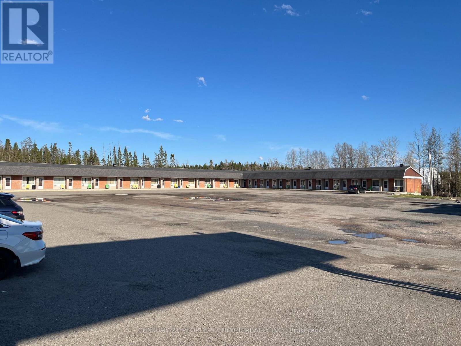 Cochrane, ON P0L1C0,50 - 52 HIGHWAY 11 S
