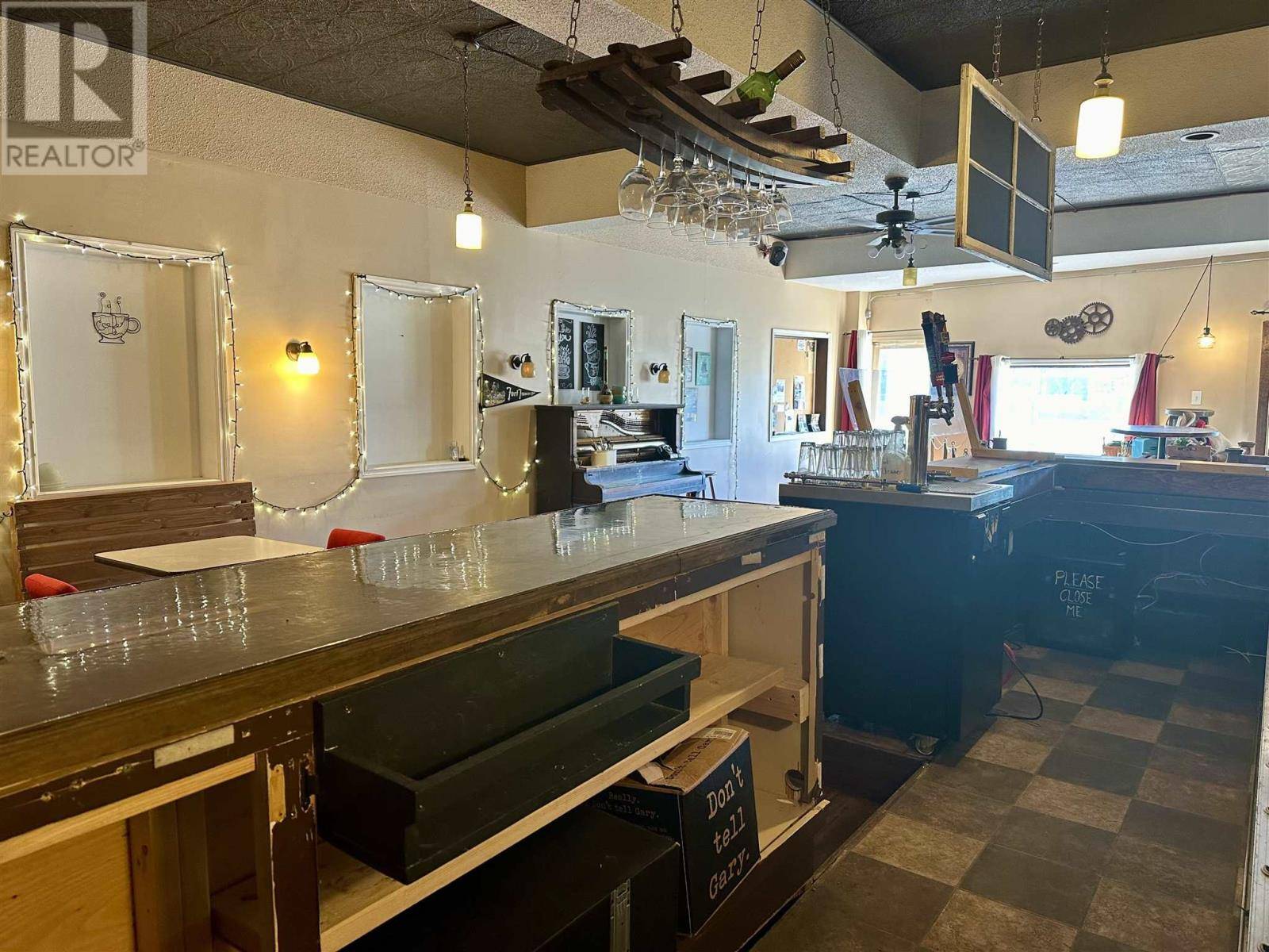 Fort Frances, ON P9A1G6,122 Scott ST