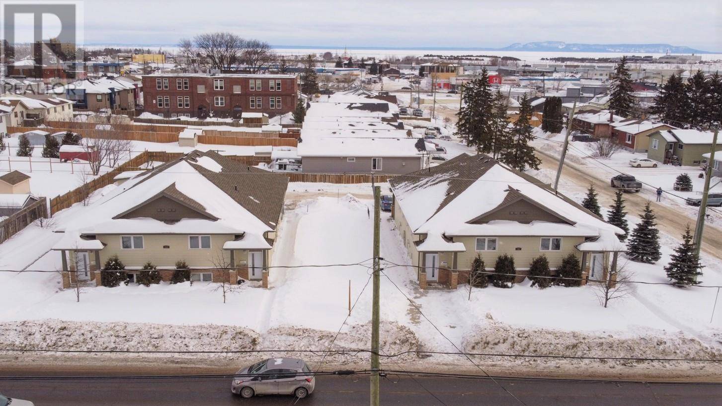Thunder Bay, ON P7B2K2,353 HIGH ST