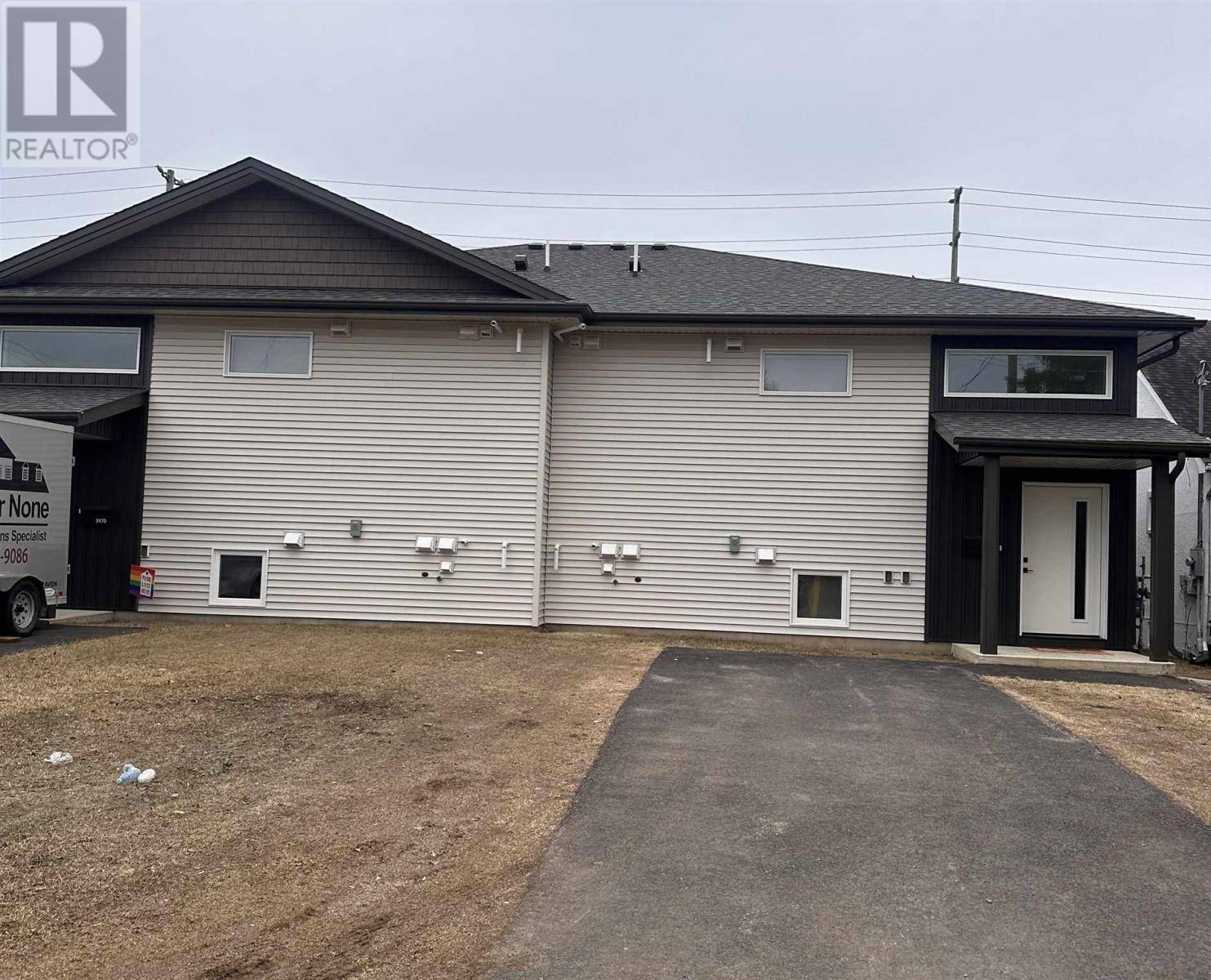 Thunder Bay, ON P7E4S3,397 Empire AVE