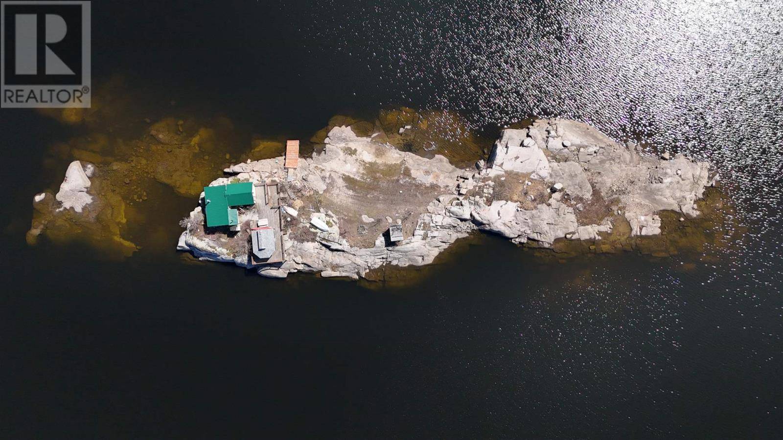 Kenora, ON P0X1C0,1 DARLINGTON BAY ISLAND