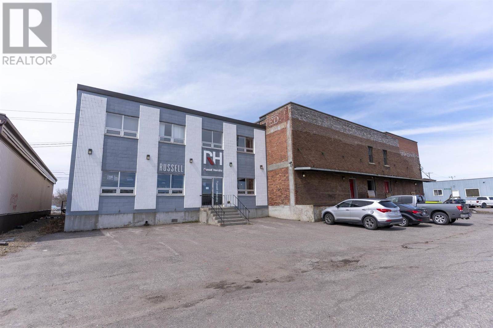 Thunder Bay, ON P7C3G9,441 Hardisty ST N