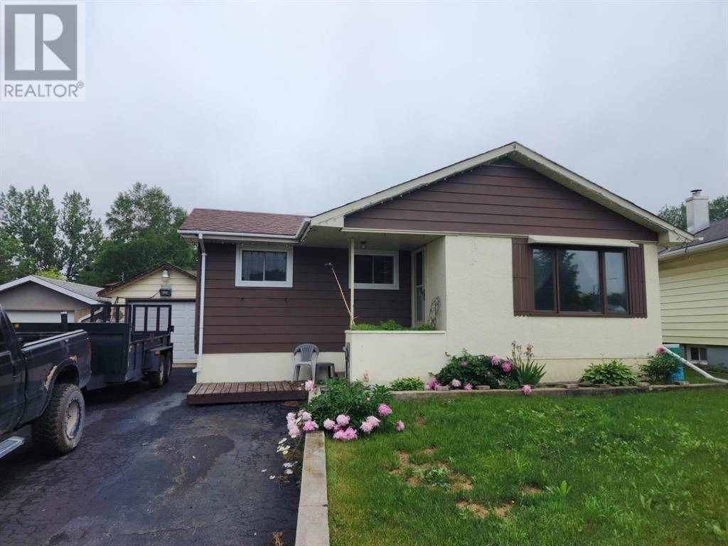 Manitouwadge, ON P0T2C0,6 Mona DR