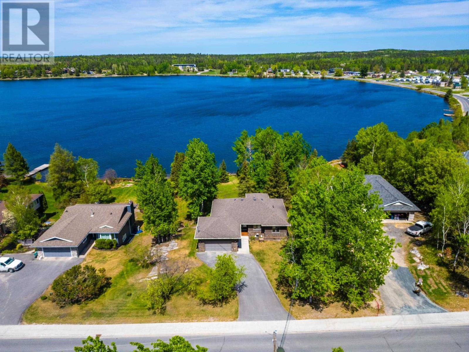 Kenora, ON P9N4K7,20 Birchwood Crescent