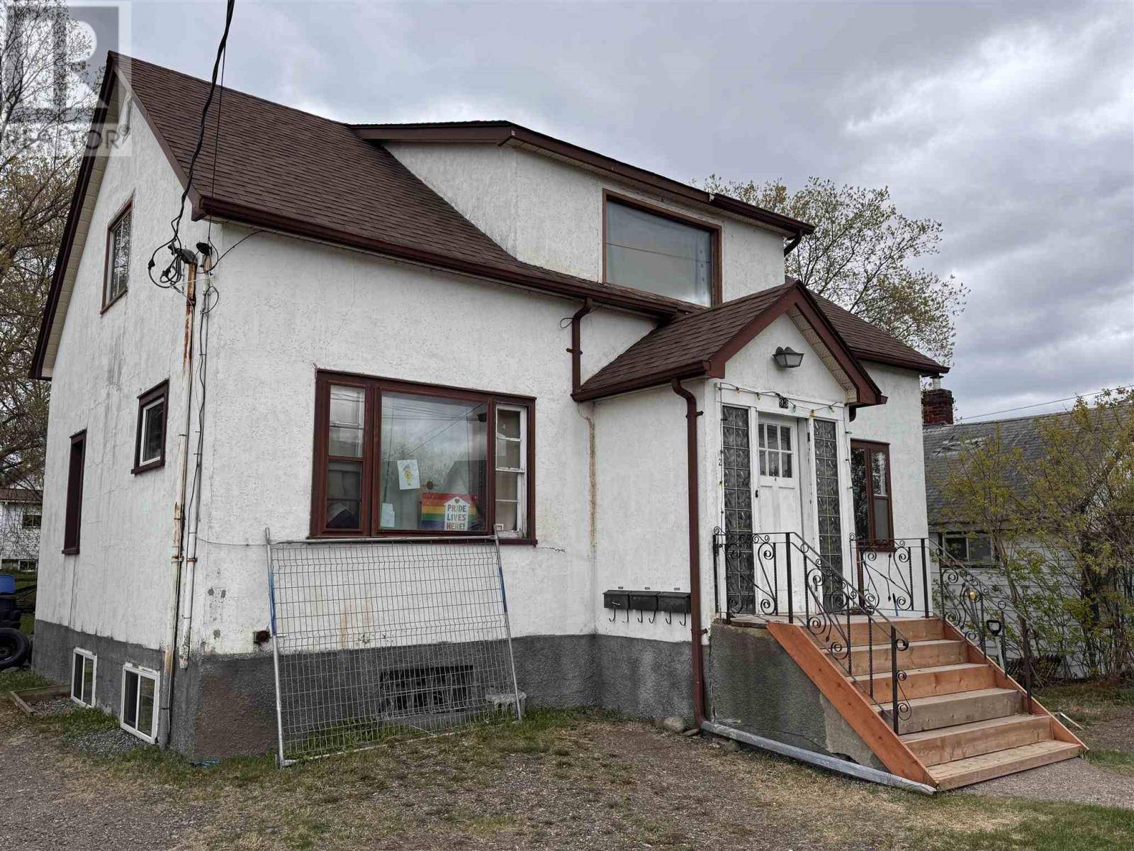 Thunder Bay, ON P7B4N4,93 Empress Ave. S.