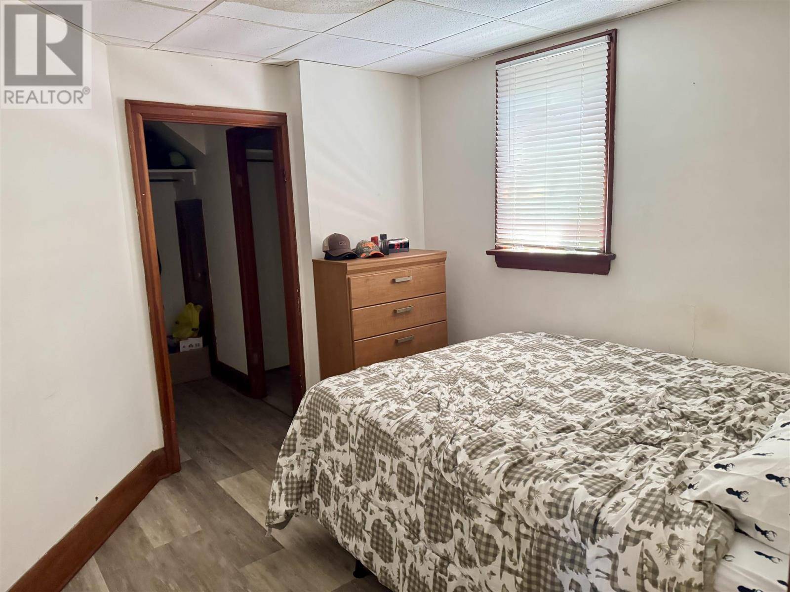 Thunder Bay, ON P7C2P4,224 Rowand ST