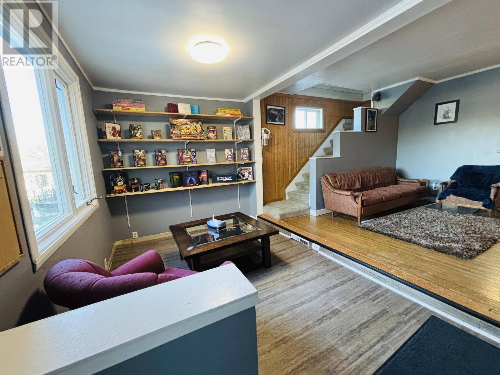 Kenora, ON P9N2N8,219 Fifth St N