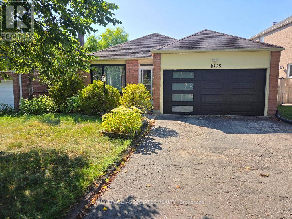 Pickering (liverpool), ON L1X1P7,1005 MAURY CRESCENT
