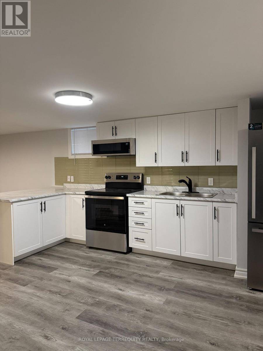 Whitby (downtown Whitby), ON L1N1Z8,311 Dovedale DR #Bsmt