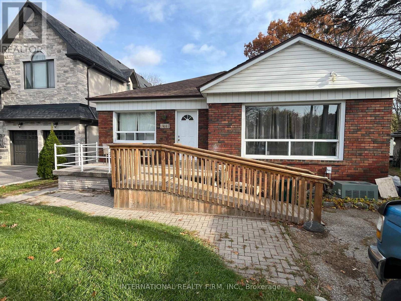 Mississauga (lakeview), ON L5E2N5,1481 MYRON DRIVE W