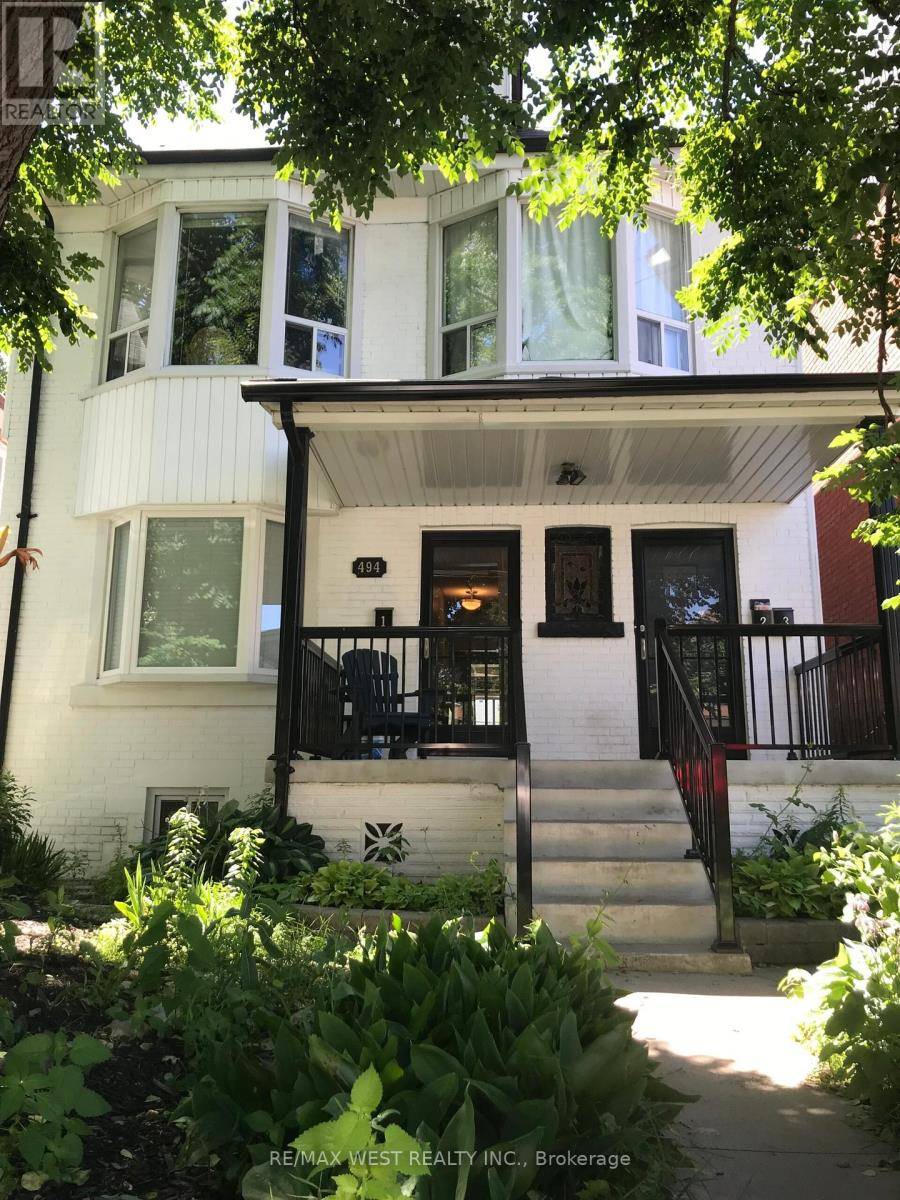 Toronto (junction Area), ON M6P2X6,494 Clendenan AVE #Unit 1