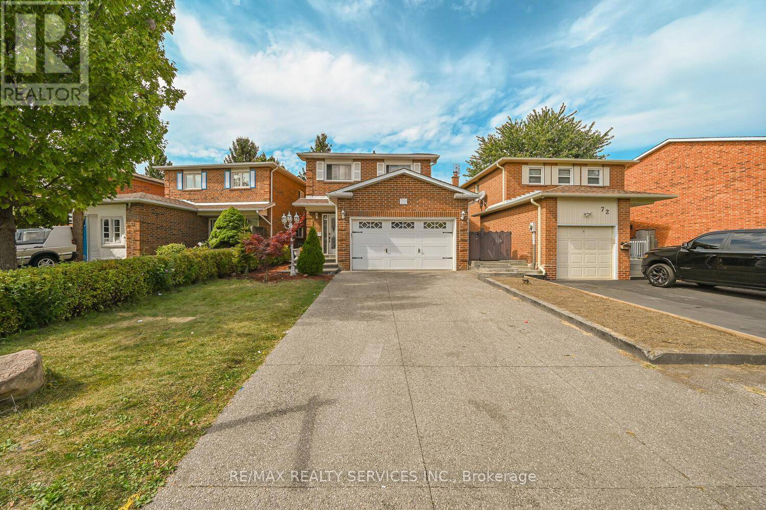 Brampton (heart Lake West), ON L6Z1W9,70 CRENSHAW COURT