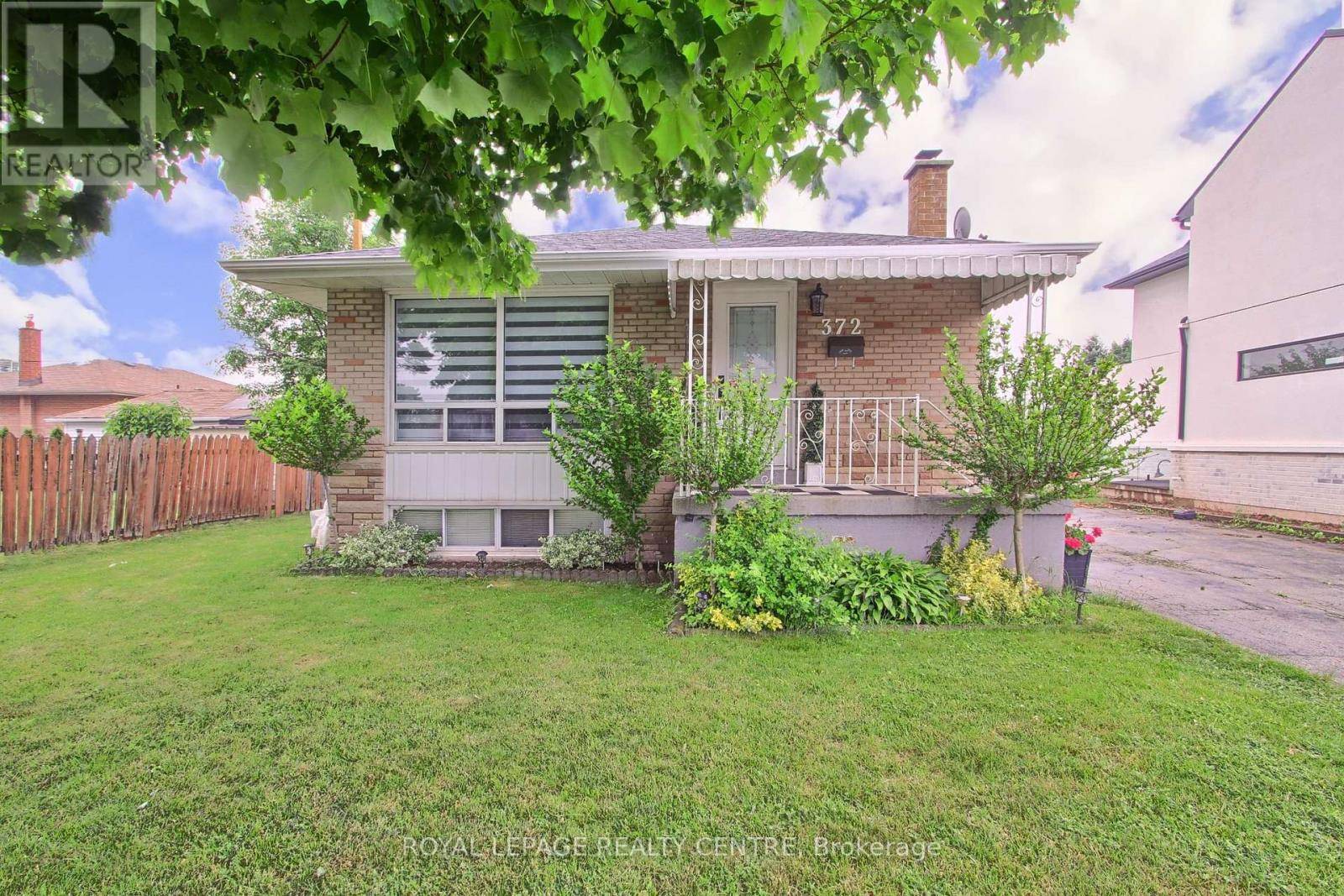 Oakville (old Oakville), ON L6K1T2,372 WILDWOOD DRIVE