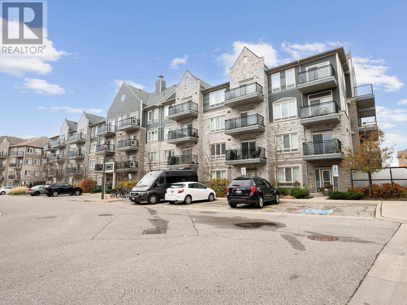 Mississauga (churchill Meadows), ON L5M0M4,3075 Thomas ST #304