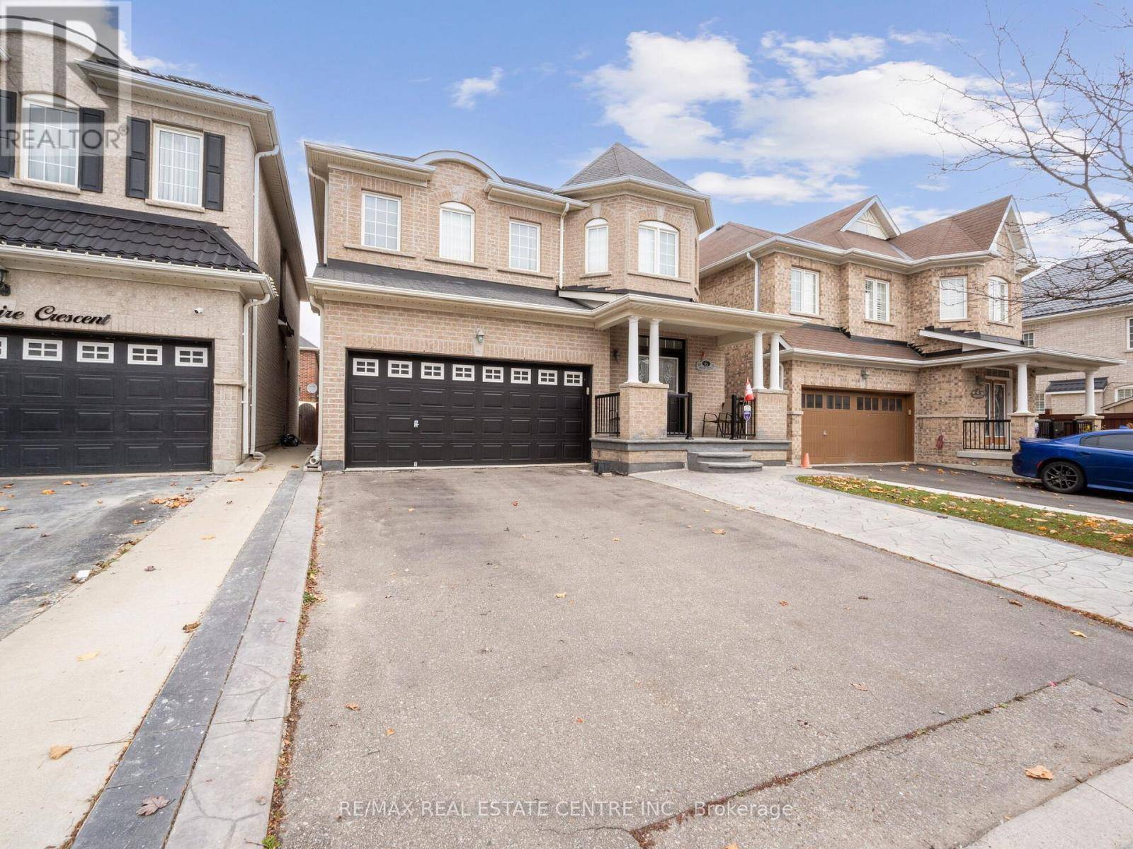 Brampton (sandringham-wellington), ON L6R0Y4,6 APPLEAIRE CRESCENT