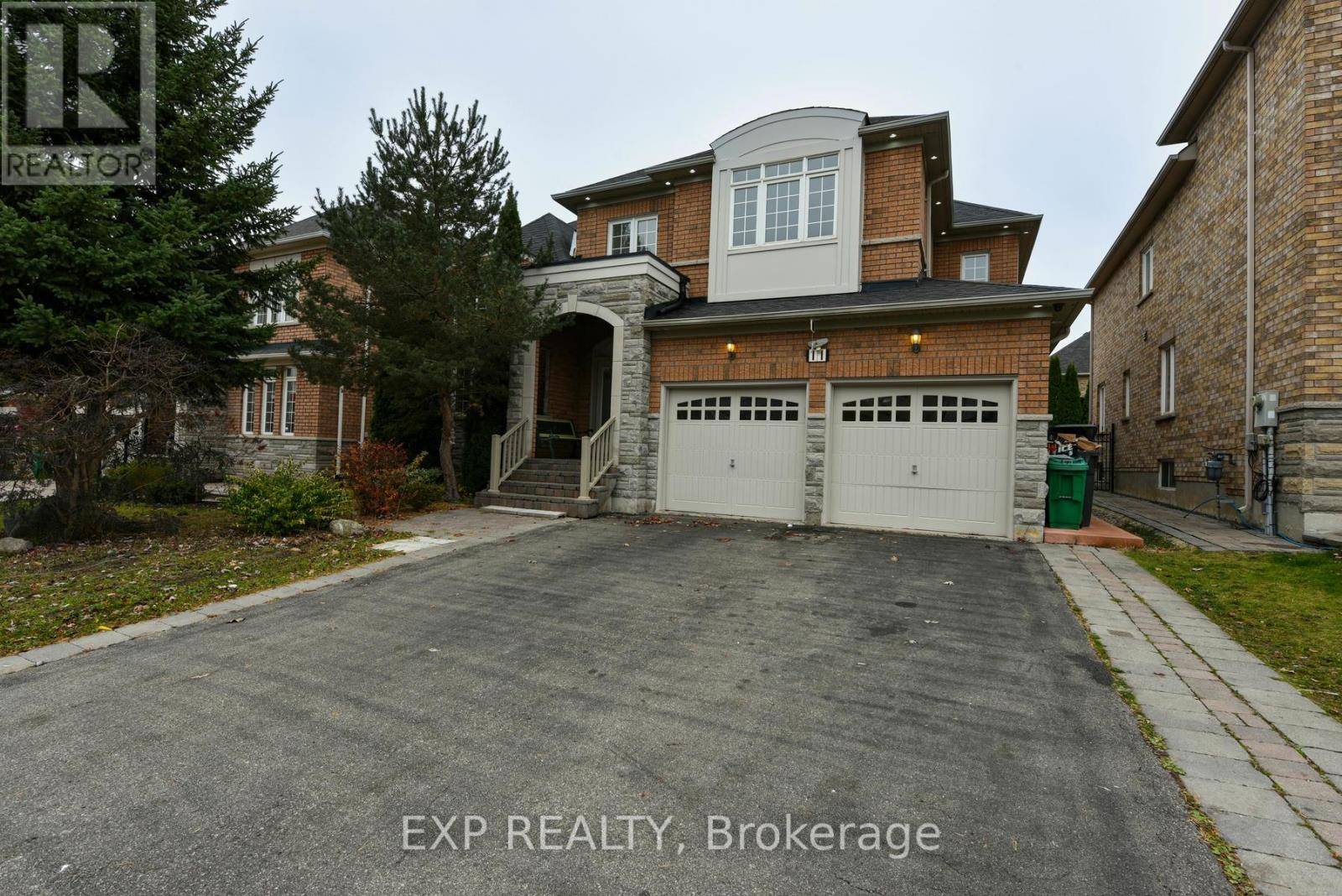 Brampton (vales Of Castlemore), ON L6P1X3,11 CAIRNBURG DRIVE