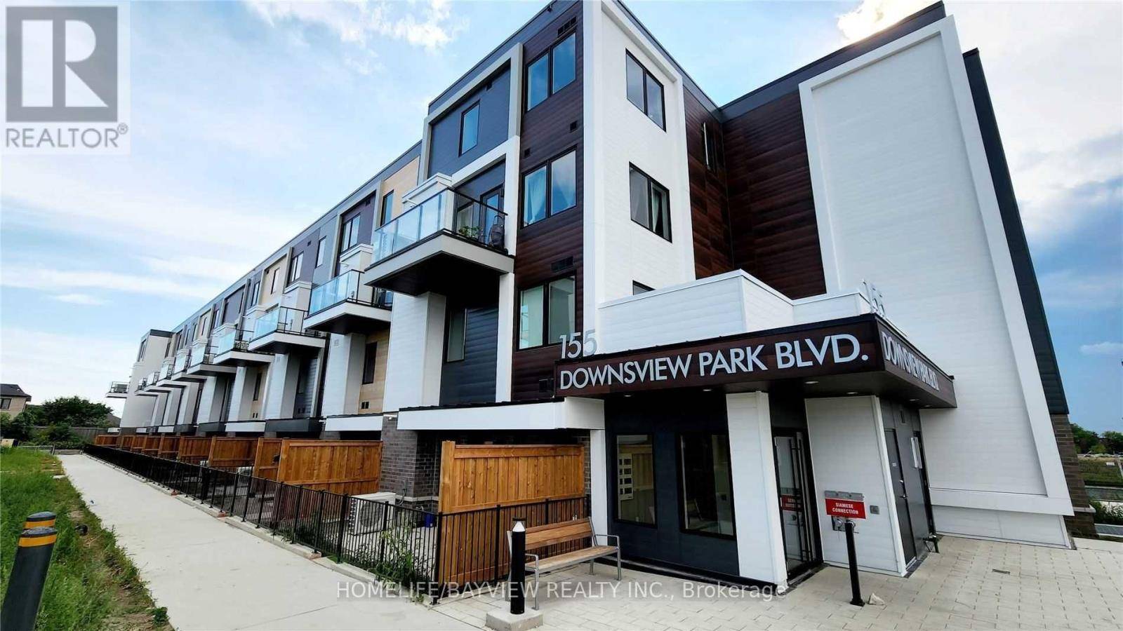 Toronto (downsview-roding-cfb), ON M3K0E3,155 Downsview Park BLVD #219