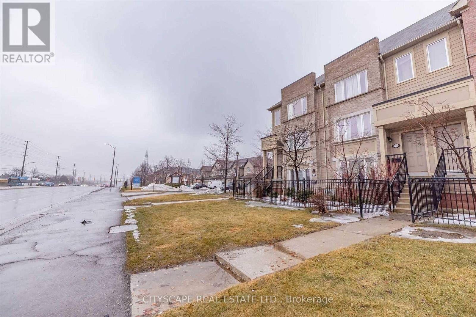 Mississauga (churchill Meadows), ON L5M8E3,4950 Winston Churchill BLVD #111