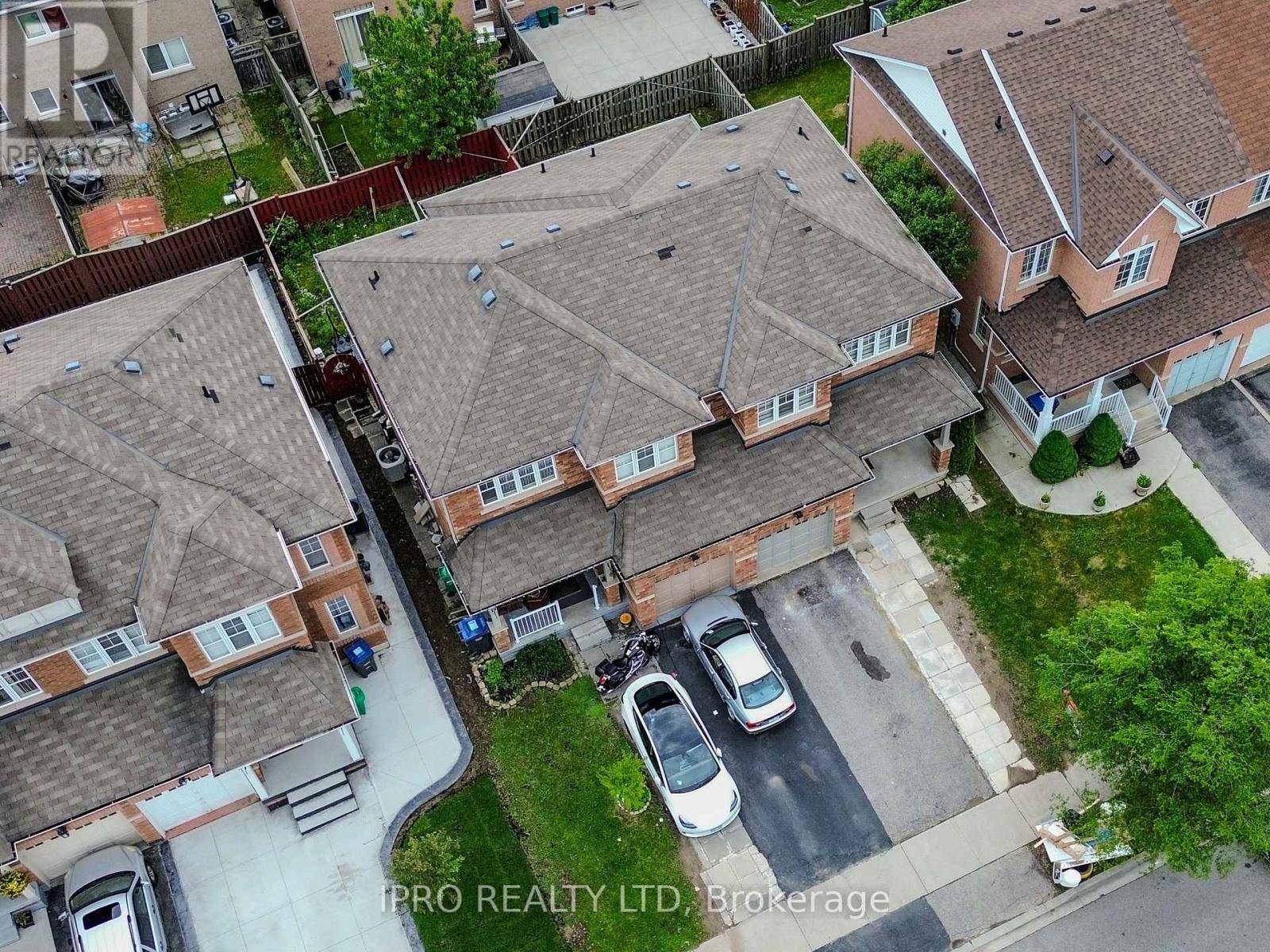 Brampton (sandringham-wellington), ON L6R0H2,17 PRUDHOMME DRIVE