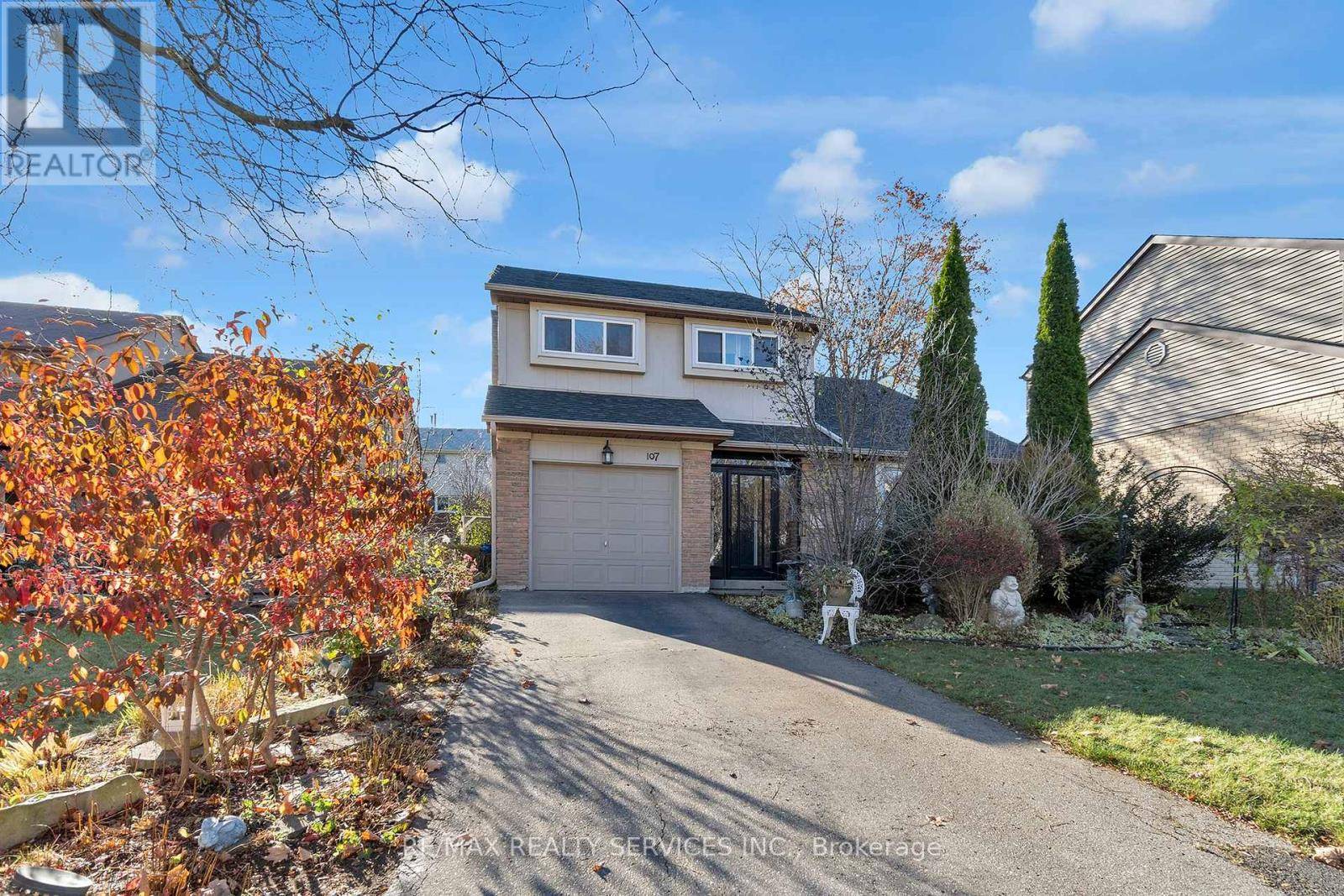 Brampton (heart Lake East), ON L6Z1P4,107 ROYAL PALM DRIVE