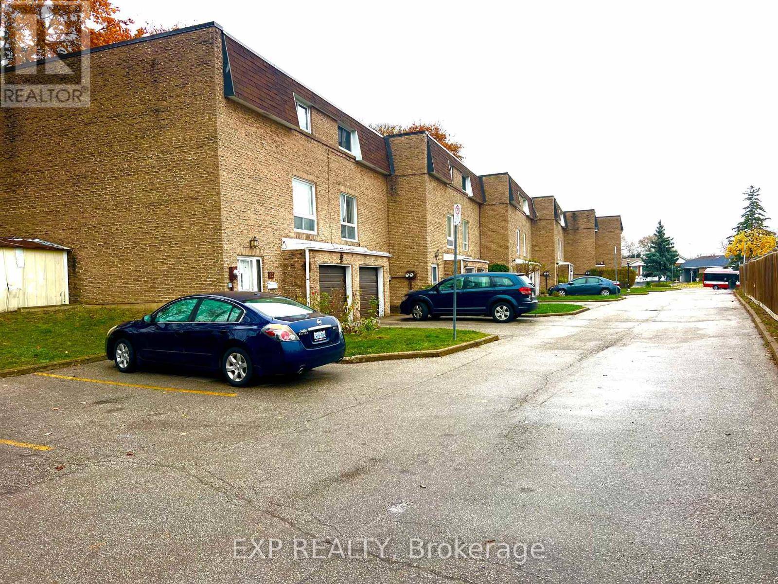 Toronto (west Humber-clairville), ON M8V2G4,39 Lexington AVE #57