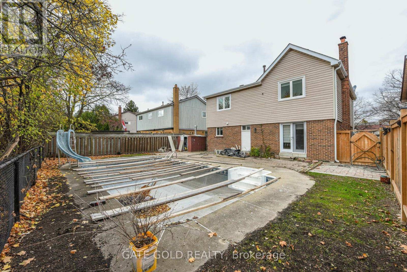 Brampton (central Park), ON L6S3E3,47 MILFORD CRESCENT S