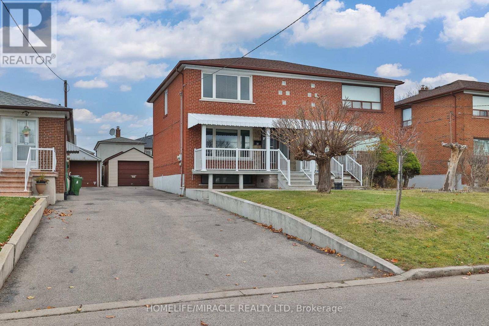 Toronto (glenfield-jane Heights), ON M3L1N9,14 DOMBEY ROAD