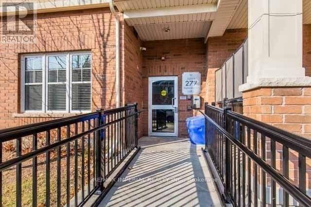 Oakville (uptown Core), ON L6H7K3,277 Gatwick DR #301