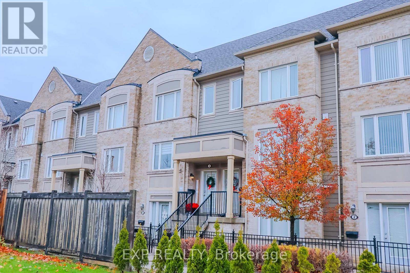 Brampton (sandringham-wellington), ON L6R0Y6,60 Fairwood CIR #4