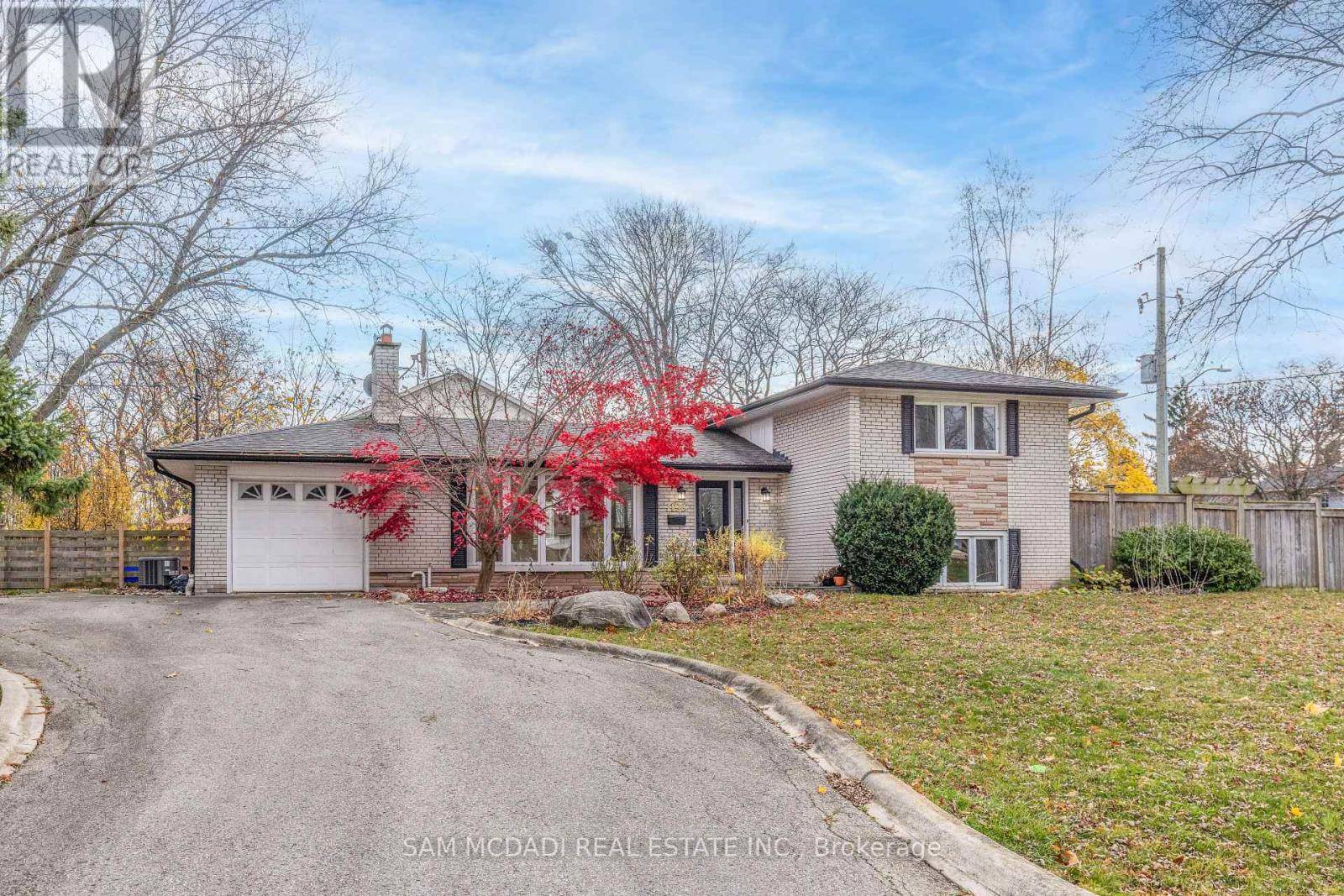 Oakville (bronte East), ON L6L2J8,1198 WILLOWBROOK DRIVE S