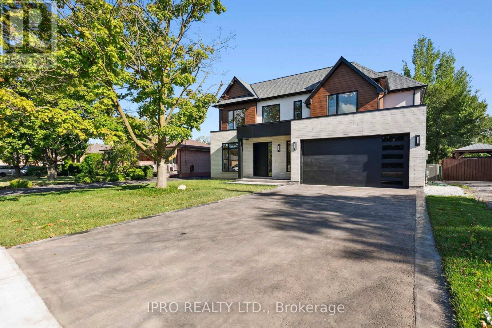 Oakville (bronte West), ON L6L2E9,2082 BRIDGE ROAD