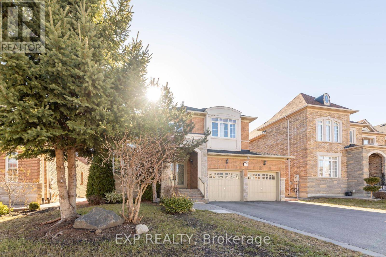 Brampton (vales Of Castlemore), ON L6P1X3,11 CAIRNBURG DRIVE