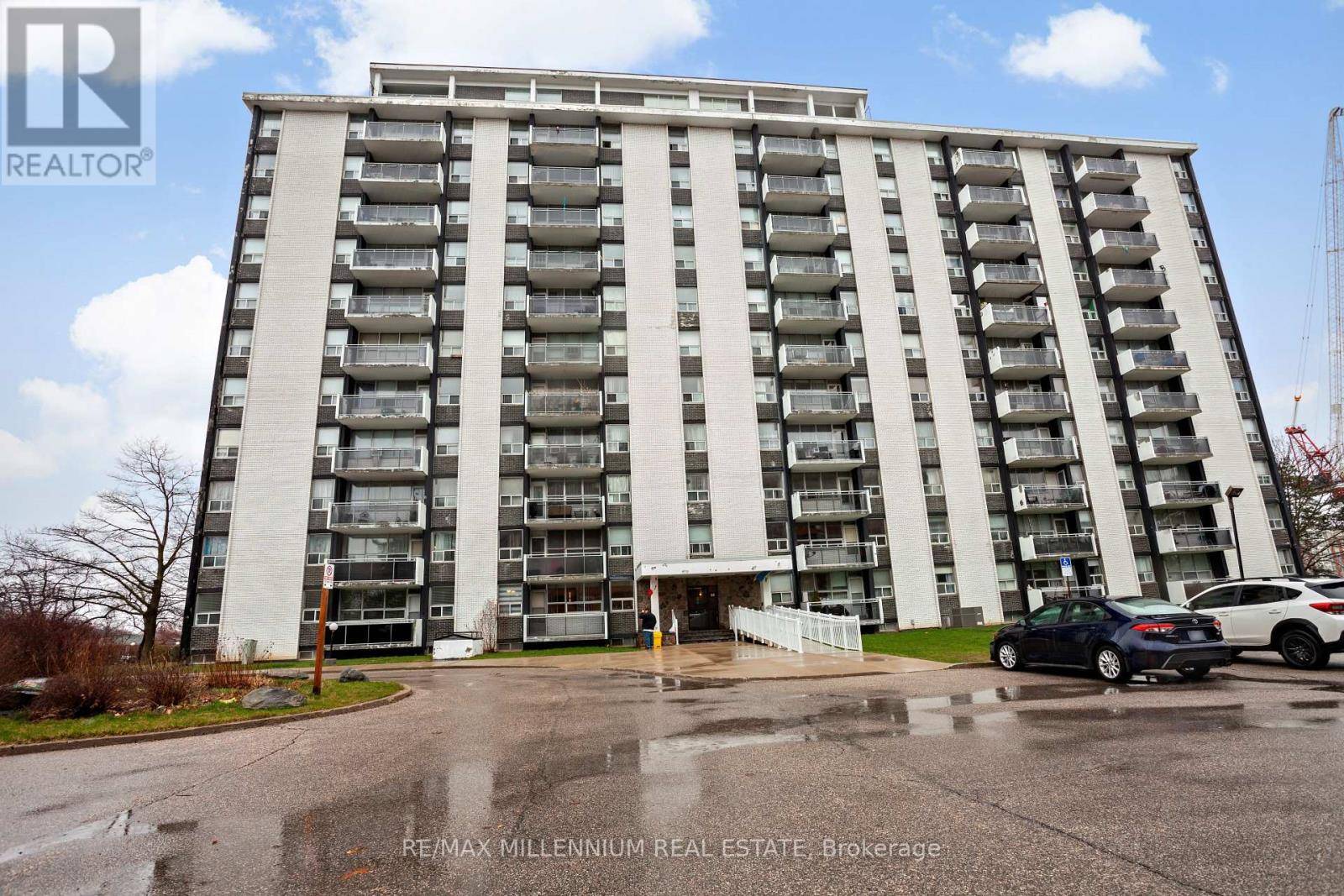 Toronto (humber Heights), ON M9P1A9,151 La Rose AVE #707