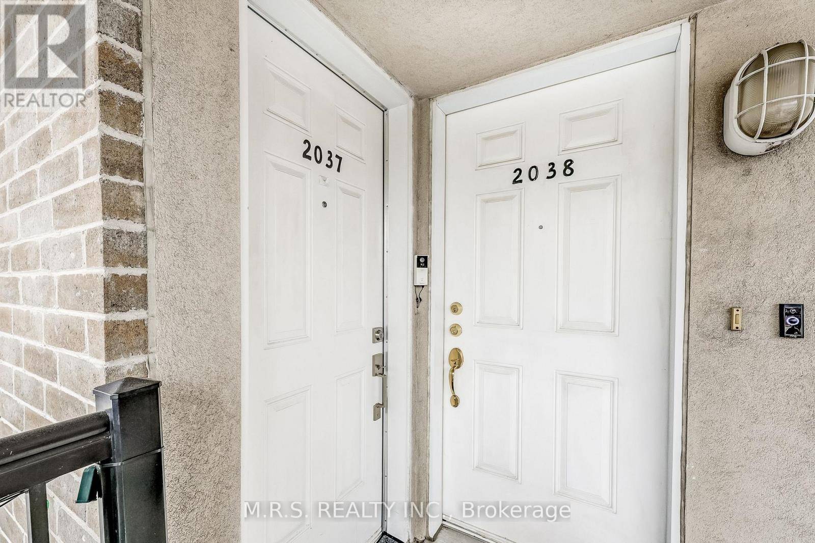 Toronto (humbermede), ON M9M0A2,3025 Finch AVE #2038