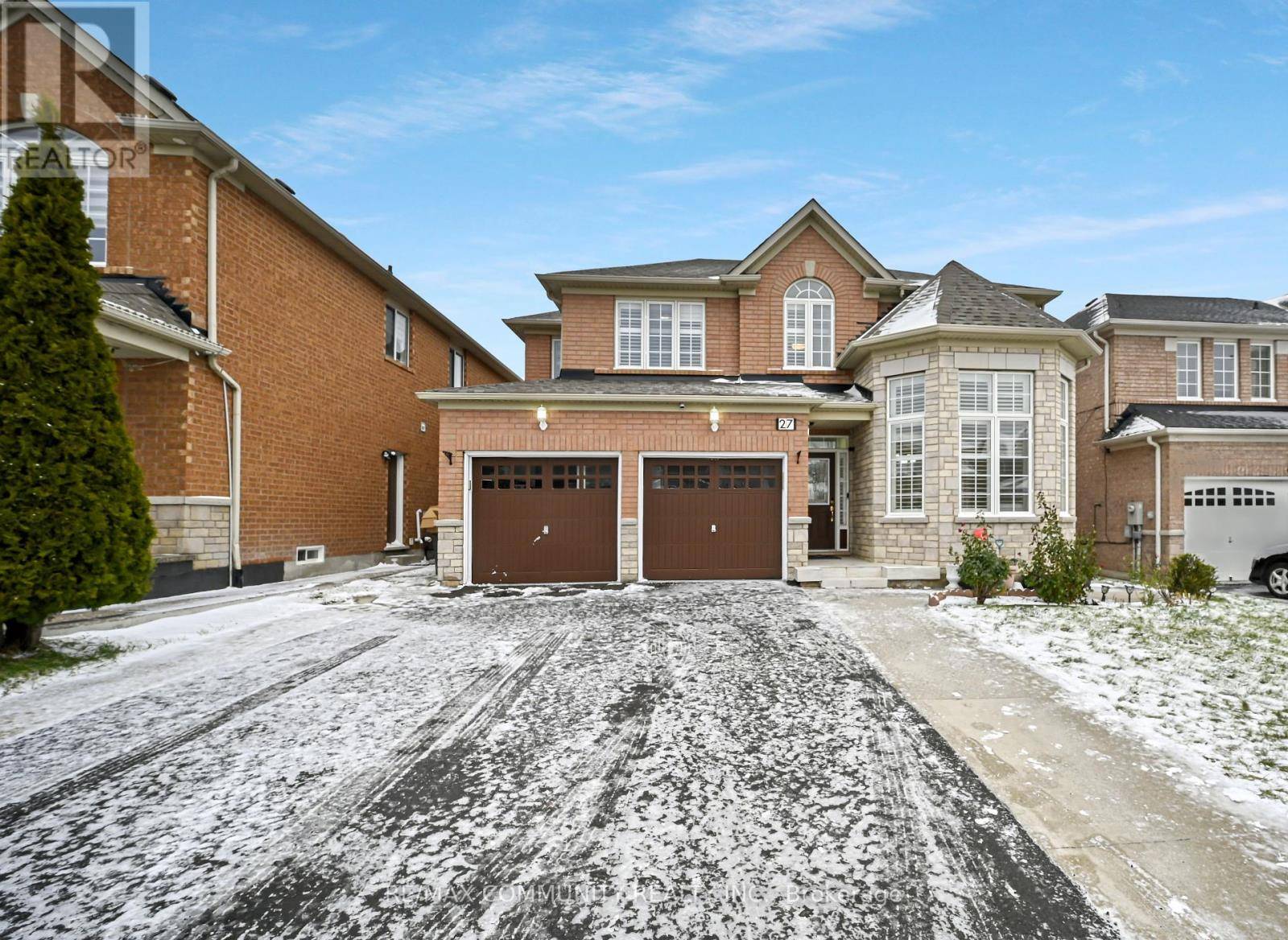 Brampton (vales Of Castlemore), ON L6P2J3,27 HORIZON STREET