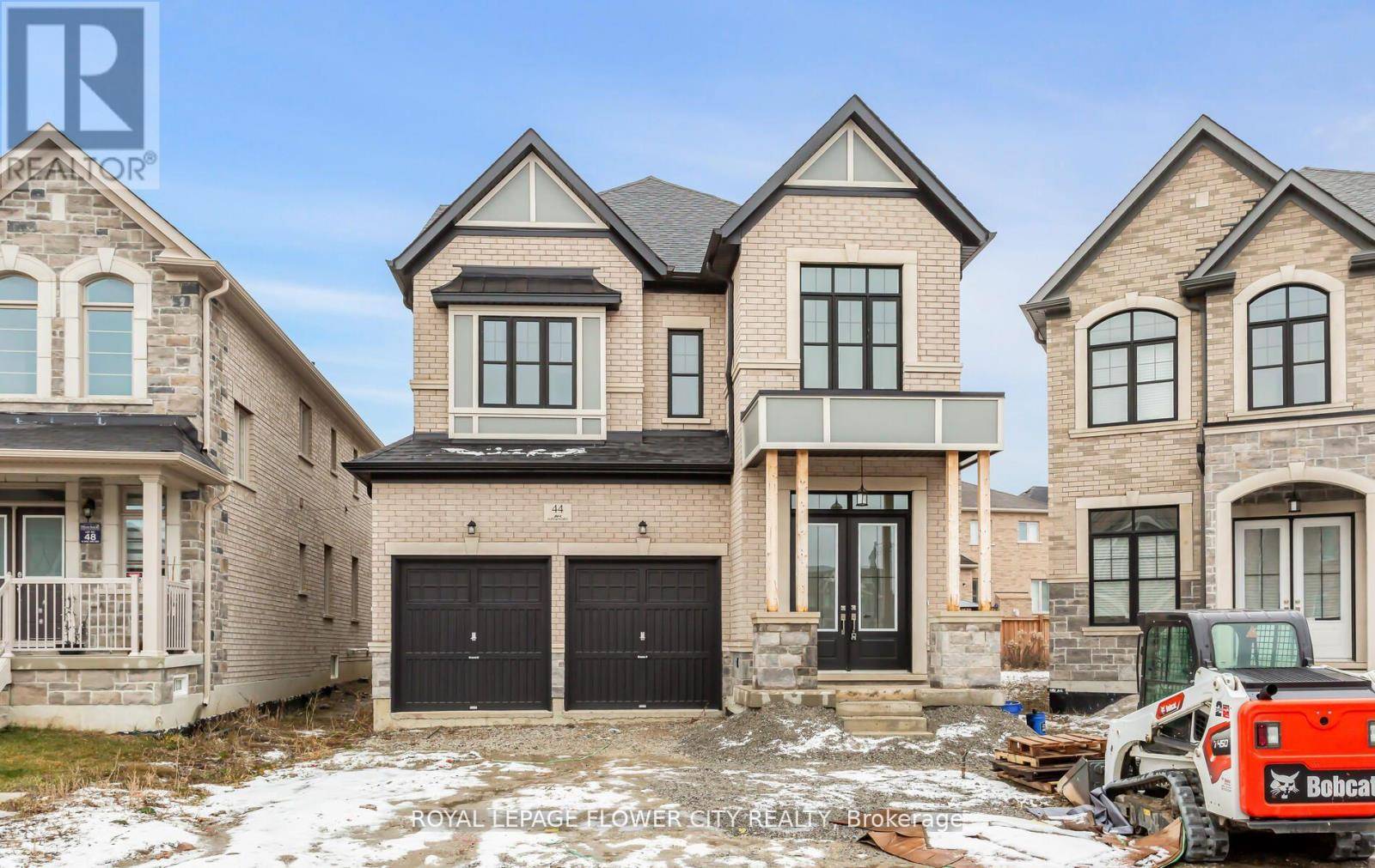 Caledon, ON L7C4H1,44 ROYAL FERN CRESCENT