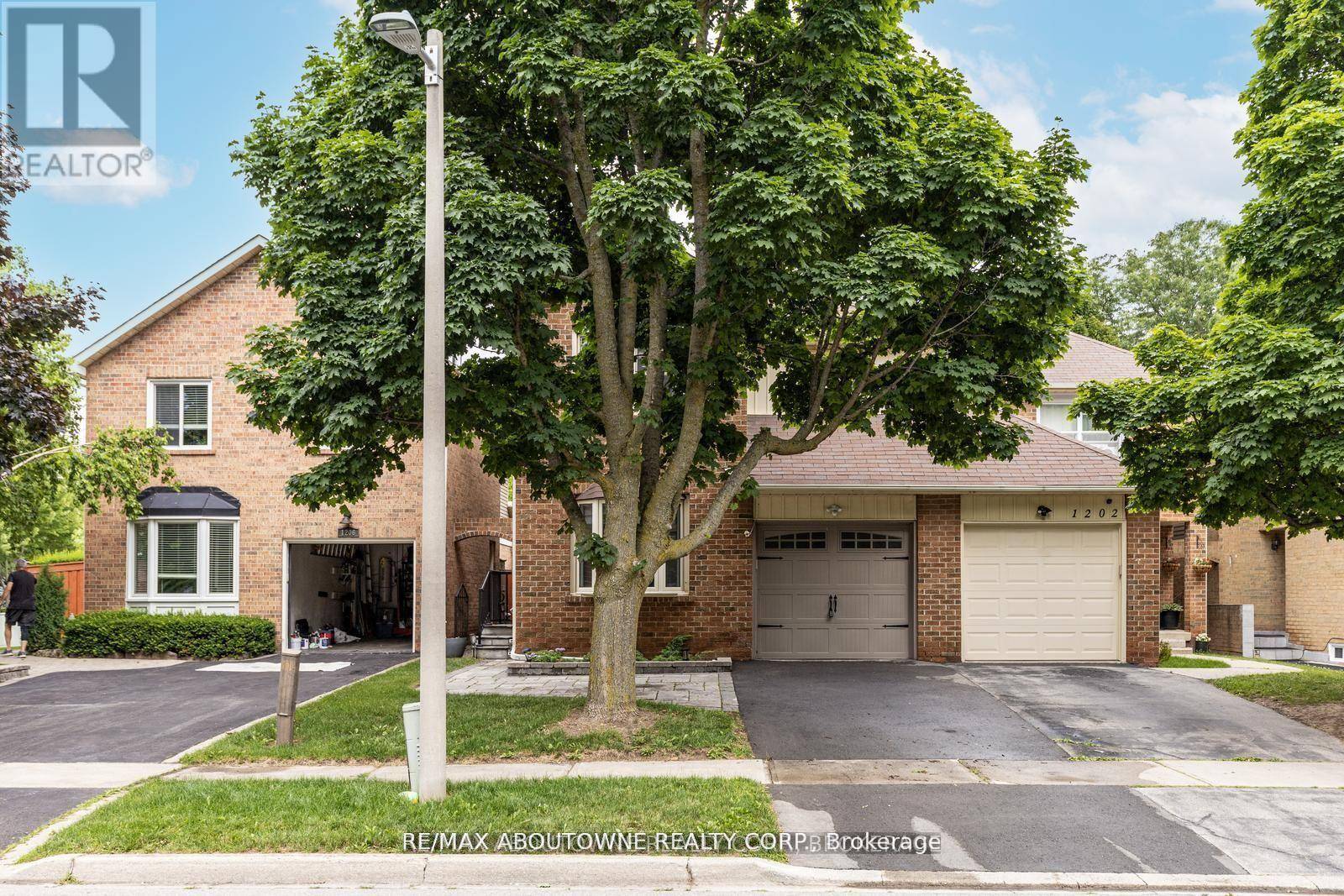 Oakville (glen Abbey), ON L6M1J2,1204 POTTERS WHEEL CRESCENT