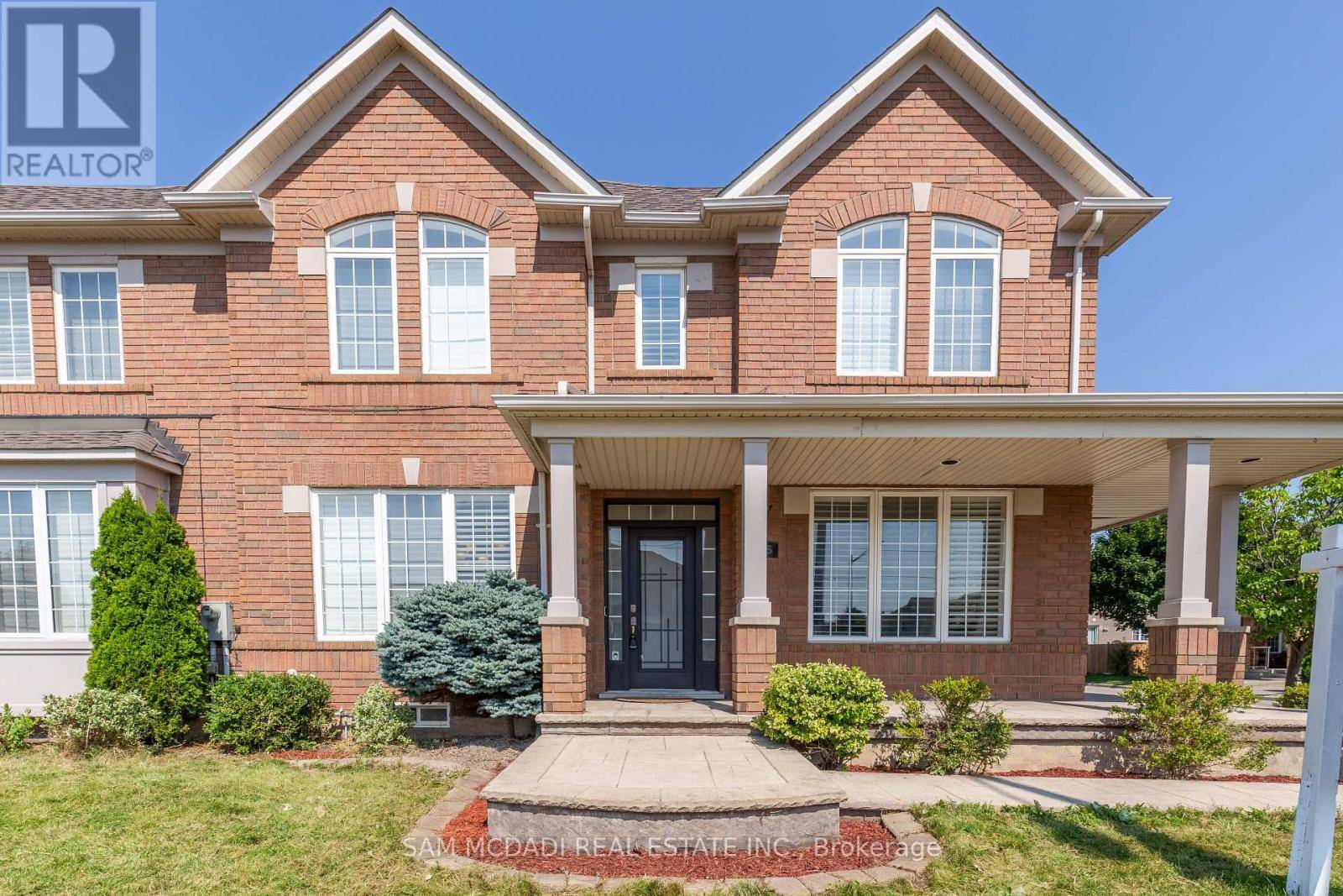 Mississauga (churchill Meadows), ON L5M7A6,3855 THOMAS STREET