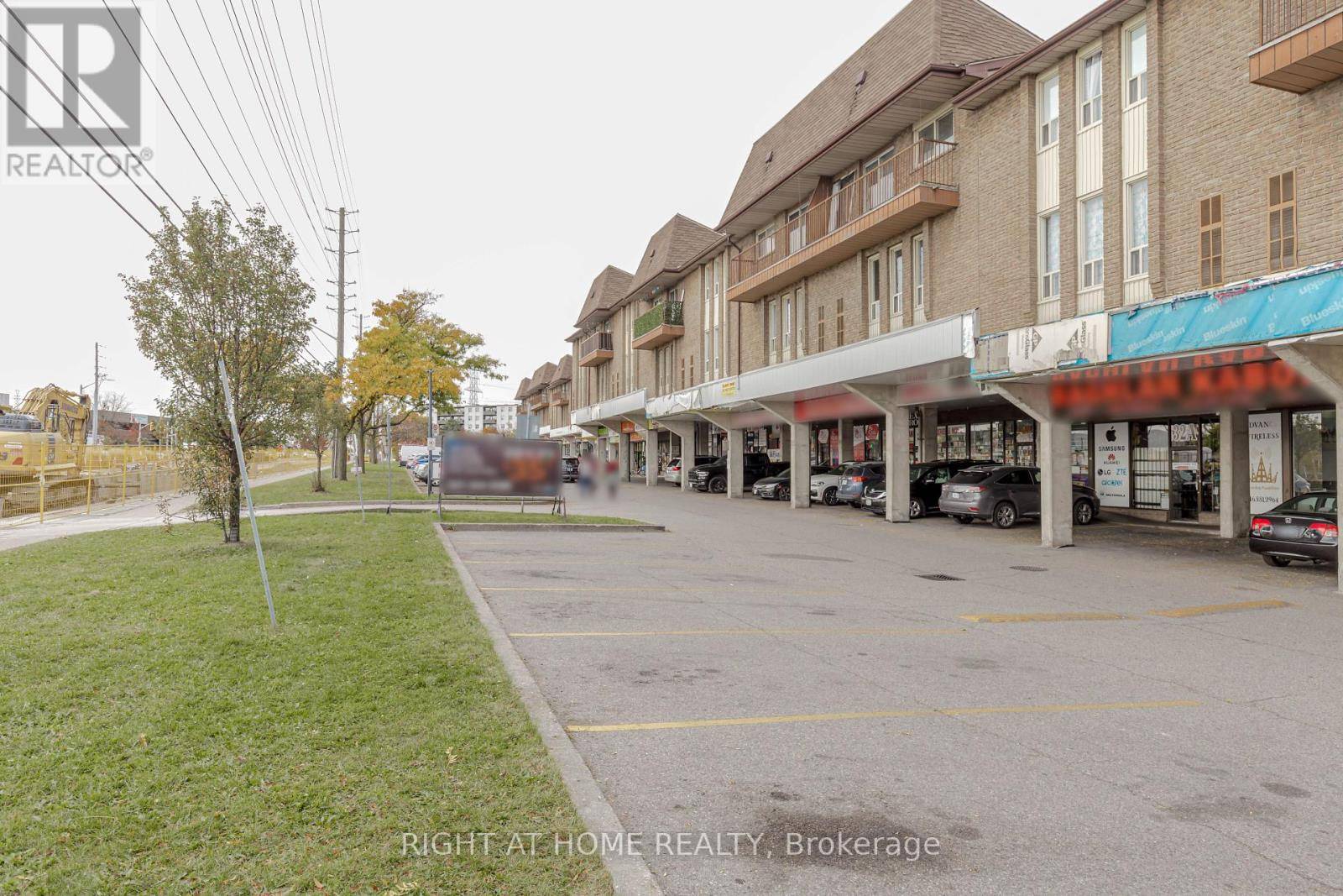 Toronto (rexdale-kipling), ON M9W5Z3,40 Rexdale BLVD #31