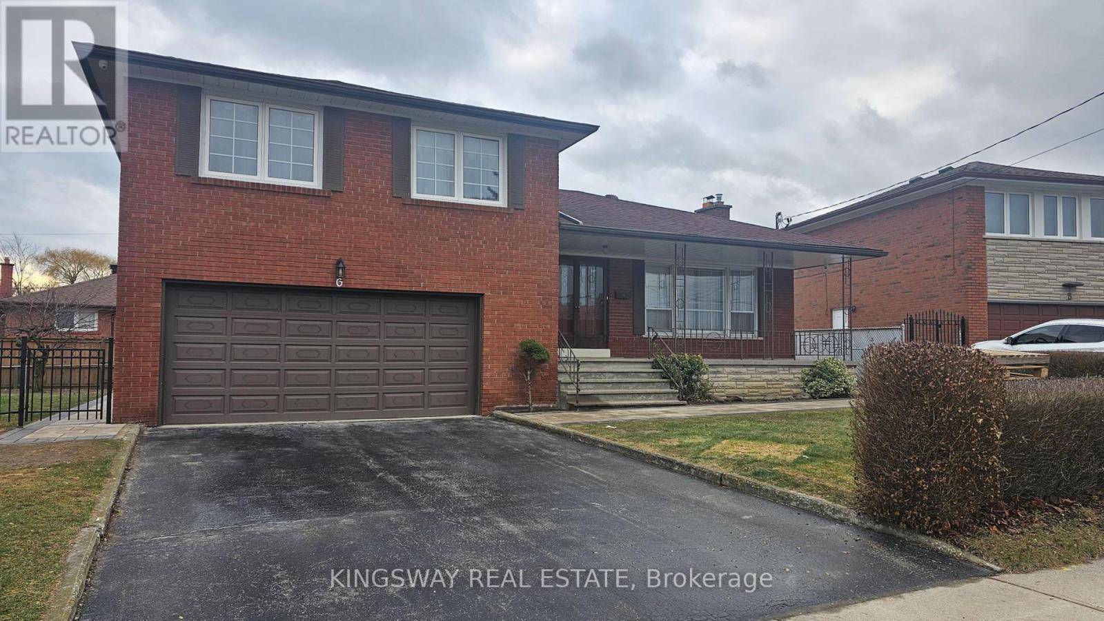 Toronto (humbermede), ON M9M1V6,6 Archway CRES #Main