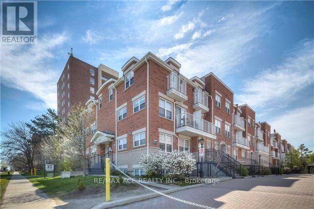 Toronto (york University Heights), ON M3J1K7,37 Four Winds DR #24