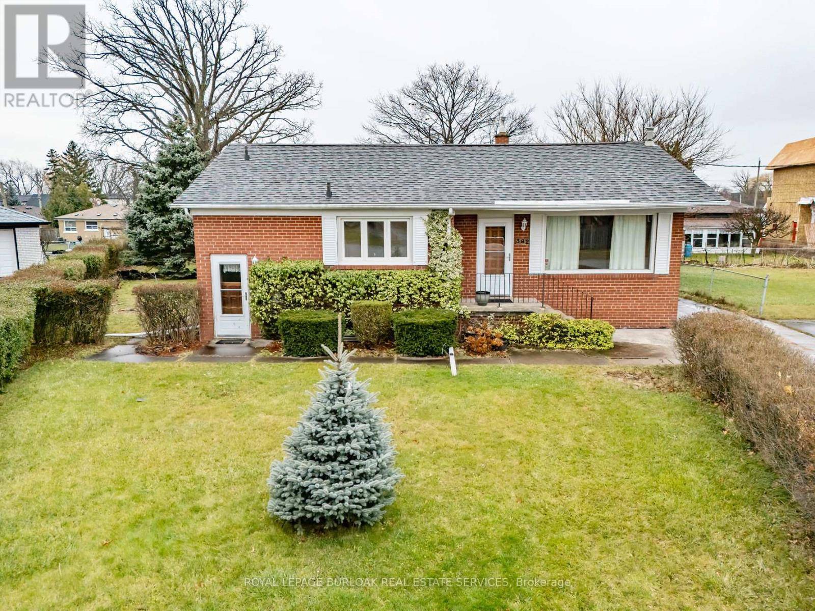 Oakville (1020 - Wo West), ON L6K2M9,382 TAMARACK CIRCLE